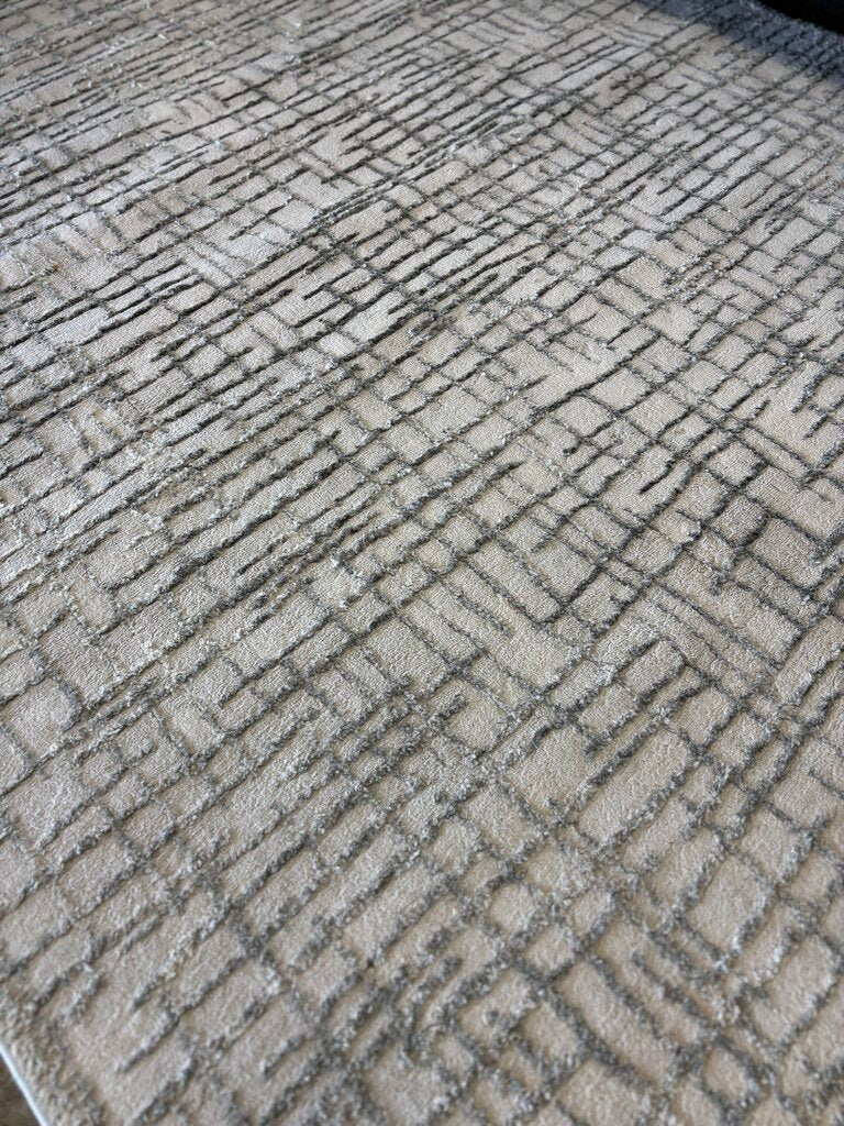 5 x 8 Gray Tufted Texture Rug