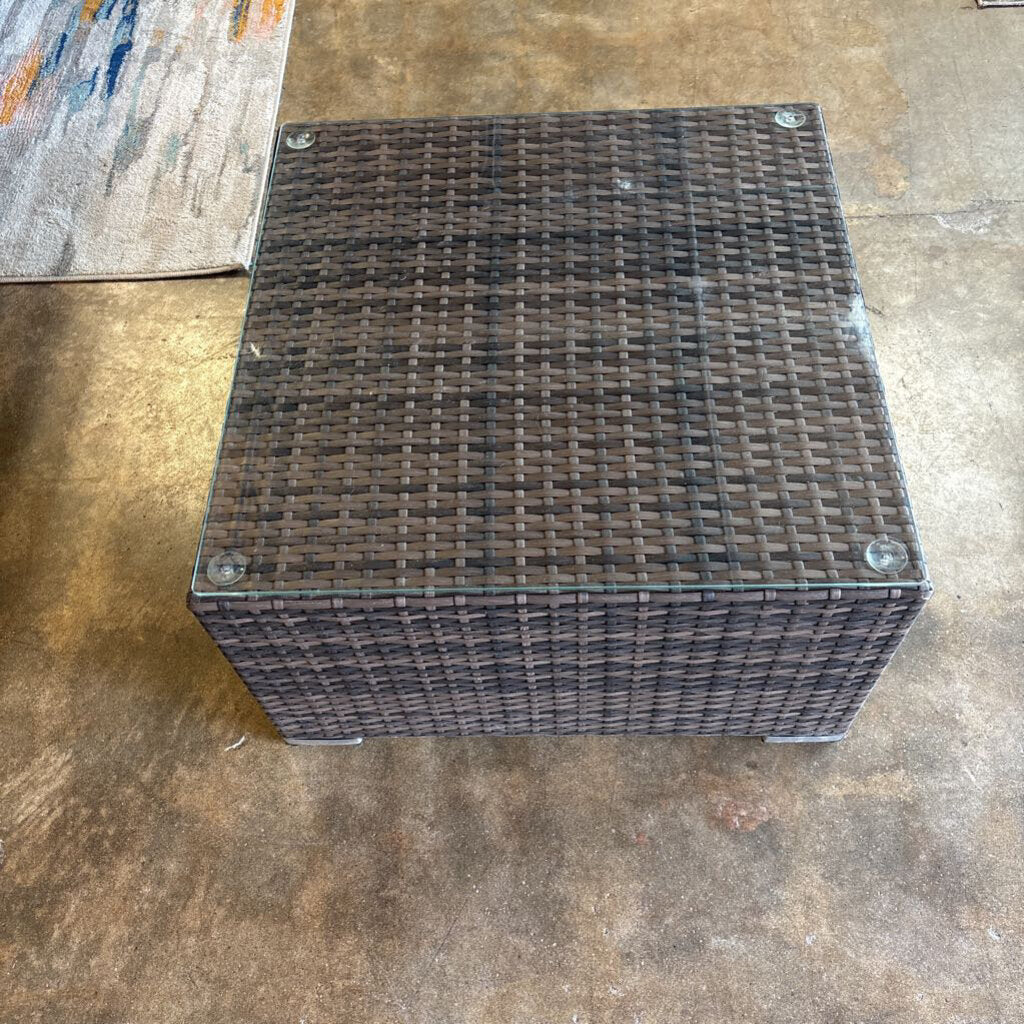 Faux Wicker Square Coffee Table 26.5 X 26.5 X 15.75