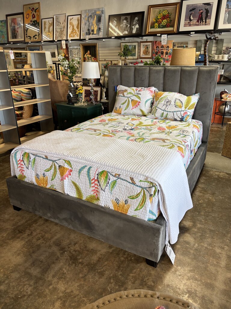 Queen Tufted Grey Upholstered Bed