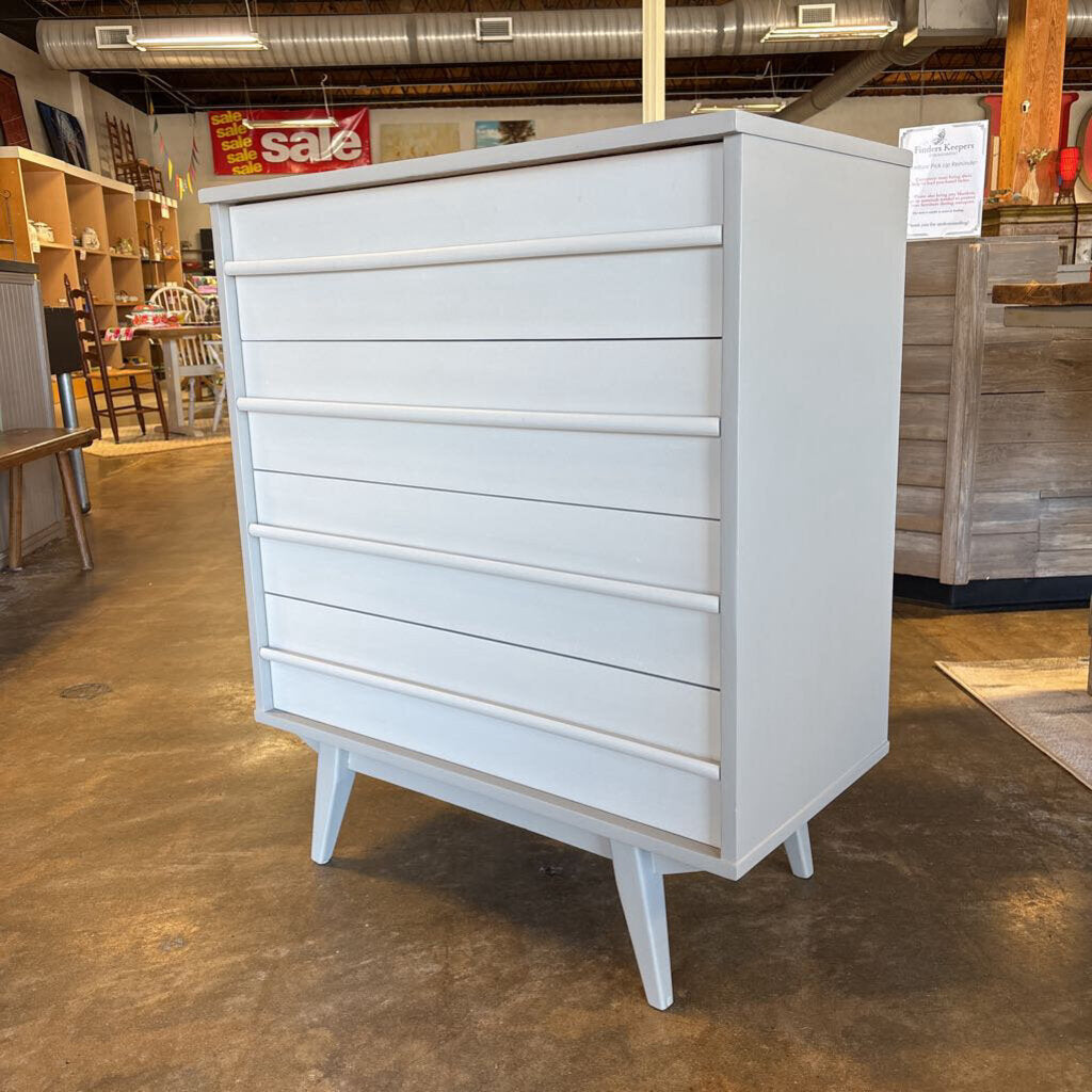 Painted MCM 4 Drawer Dresser 33.75 X 18 X 40