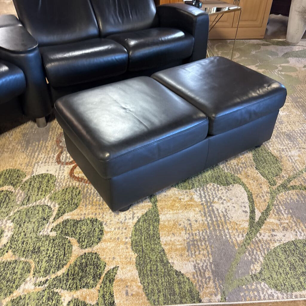 3 Seat Ekornes Sectional With Ottoman