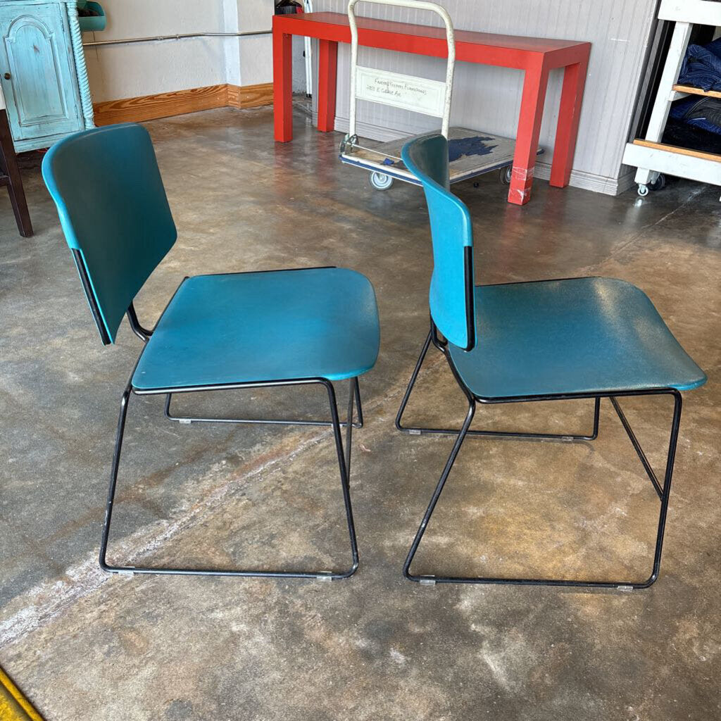 Max-Stacker MCM Chairs Set 2