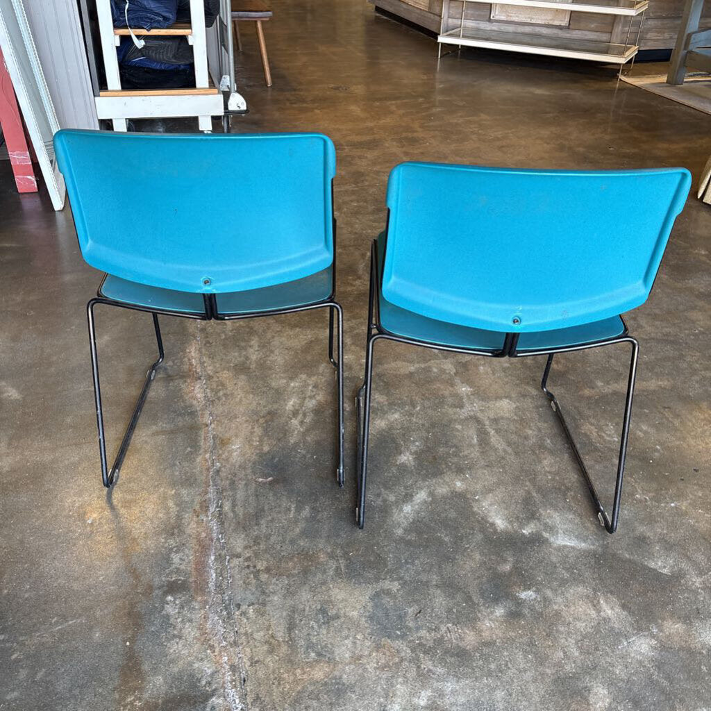 Max-Stacker MCM Chairs Set 2