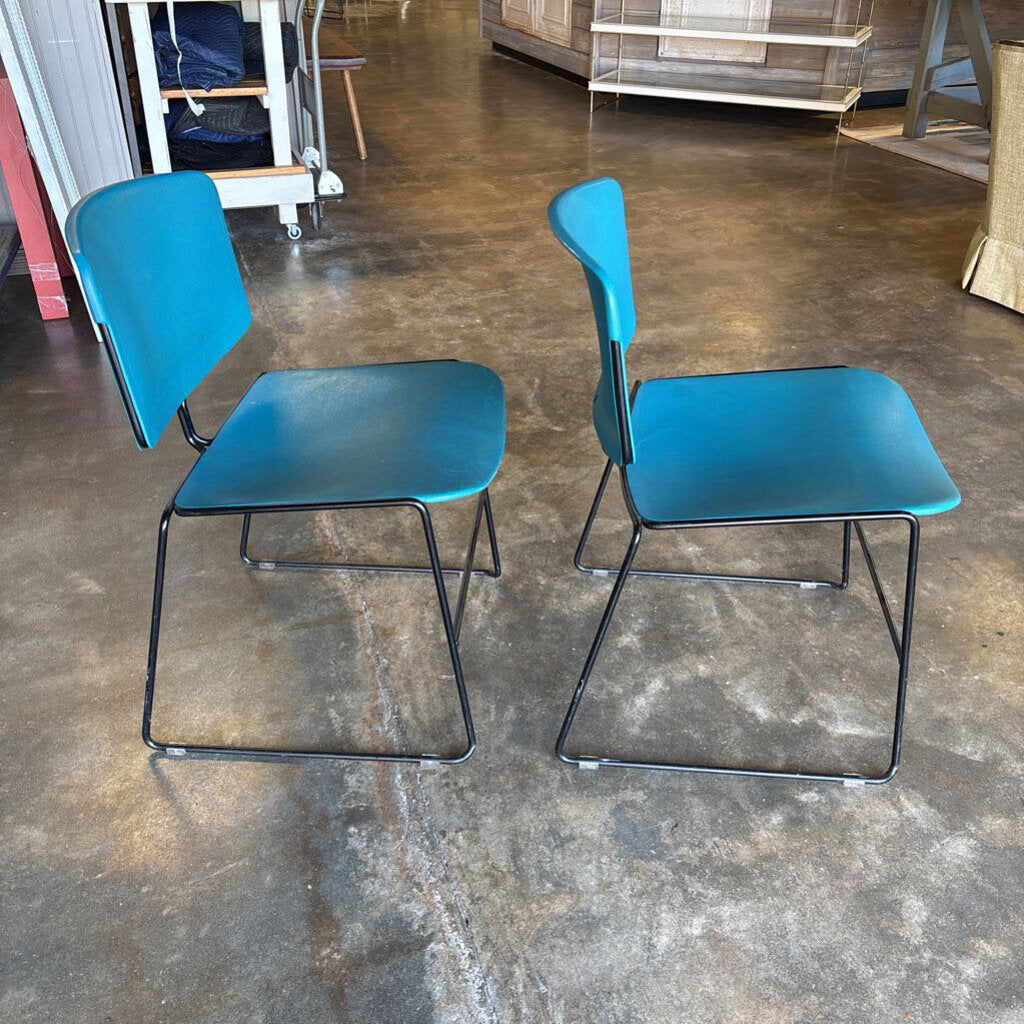 Max-Stacker MCM Chairs Set 2