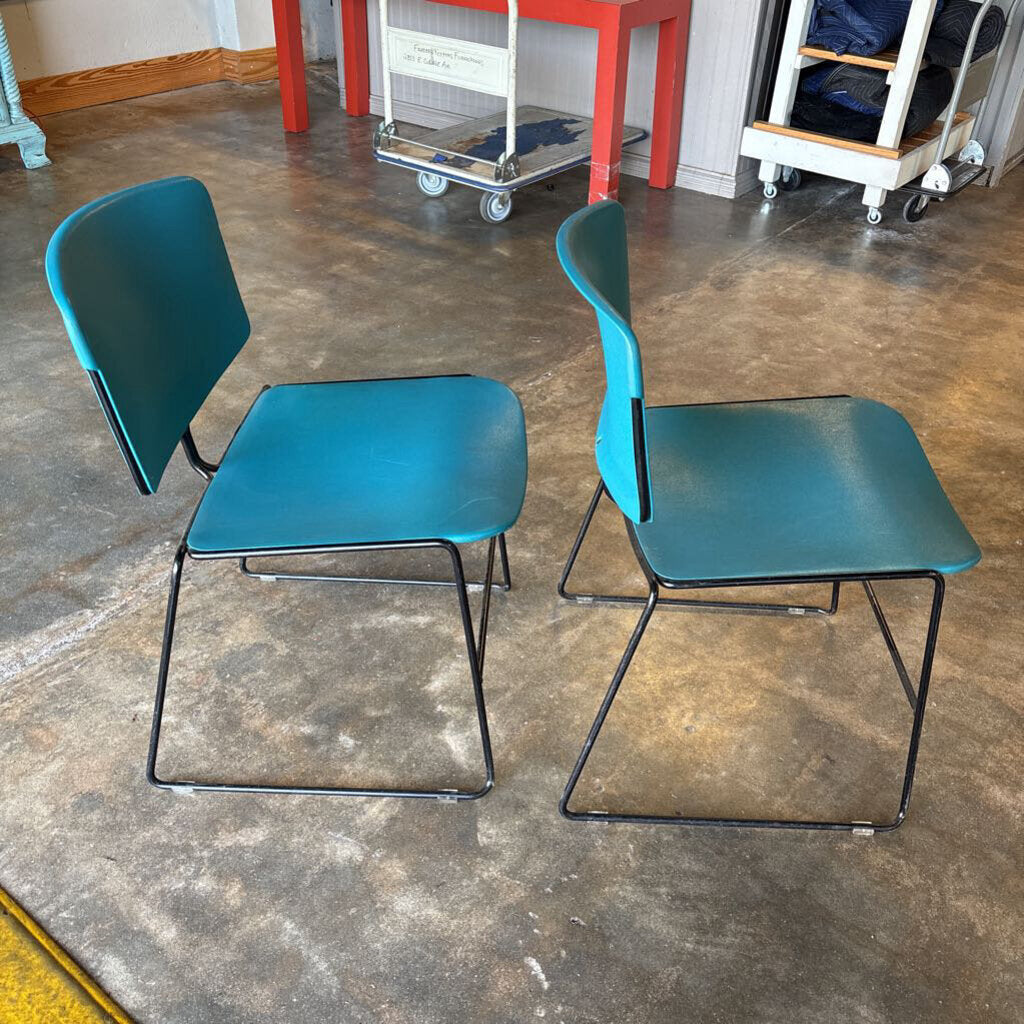 Max-Stacker MCM Chairs Set 2
