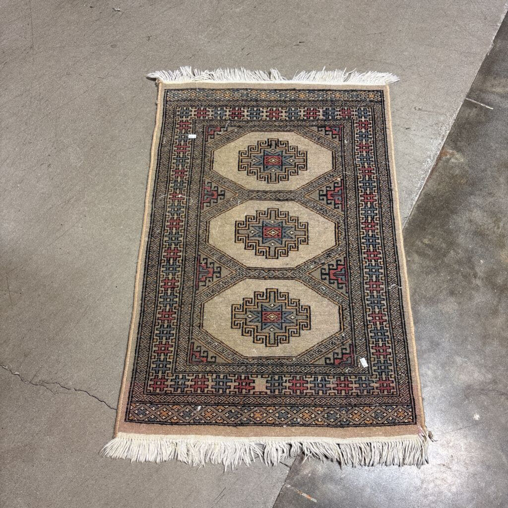 Fringed Geometric Area Rug 3' x 2'