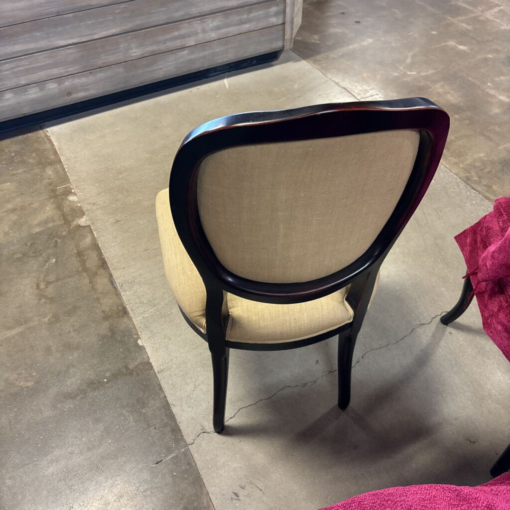 Curved Back Slipcover Chairs Set 4