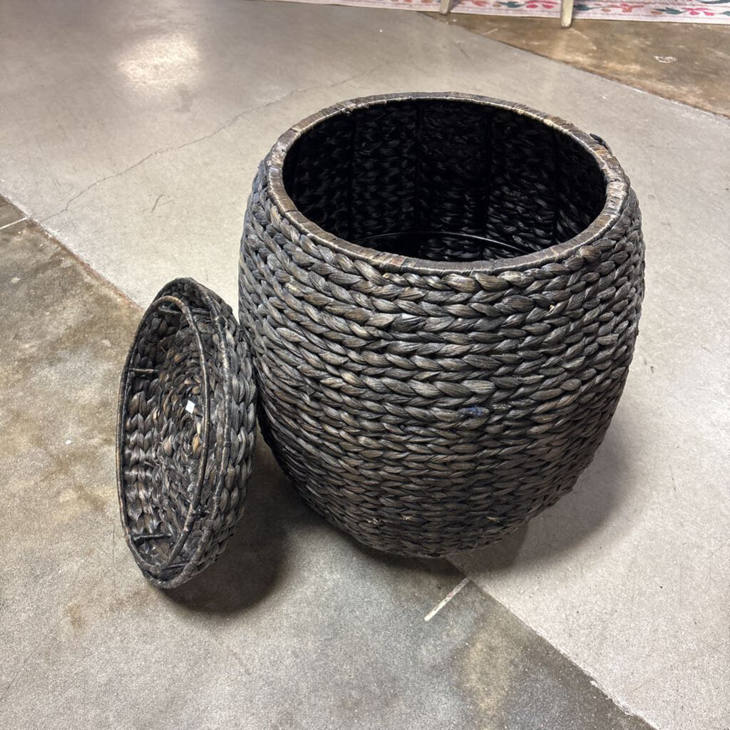 Round Woven Hyacinth Basket