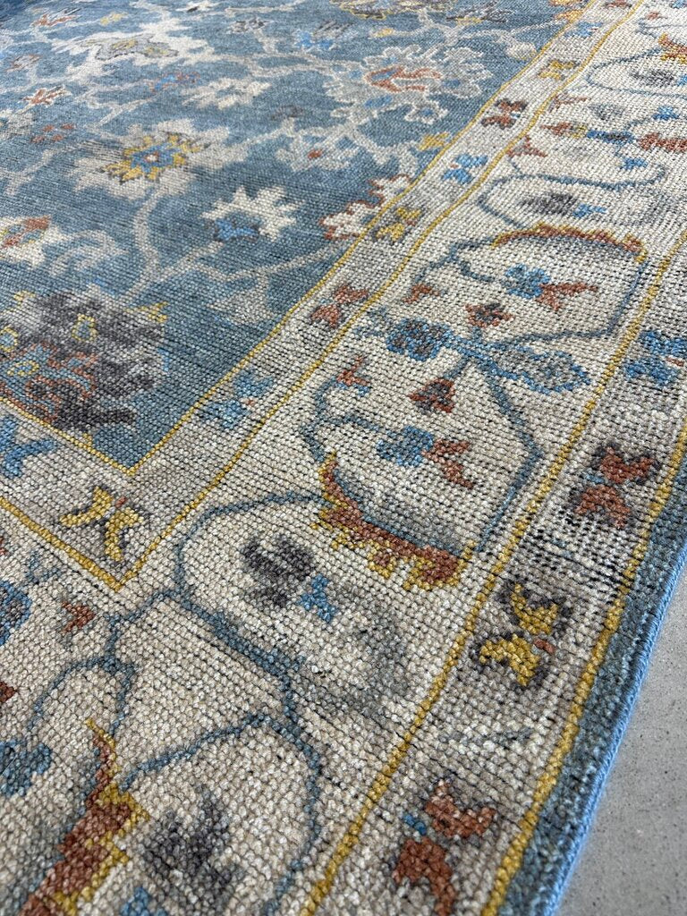 Oushak Framed Butterframed Fringe Rug