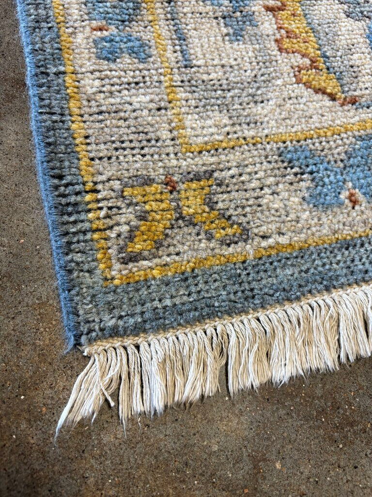 Oushak Framed Butterframed Fringe Rug