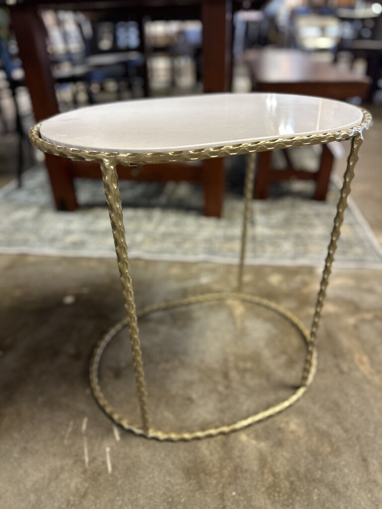 Oval Med Marble Gold Twist Accent