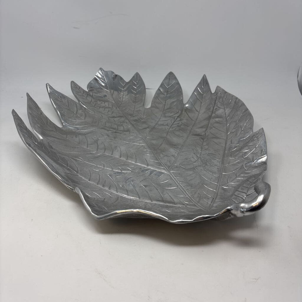 Large Silver Leaf Display Tray