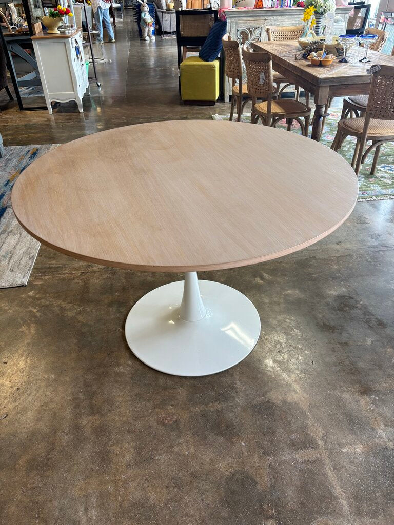 Round Wood Top/Metal Base Table 46"R