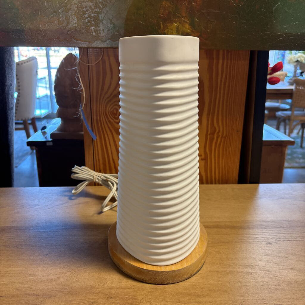 Ribbed Ceramic Cylinder Lamp