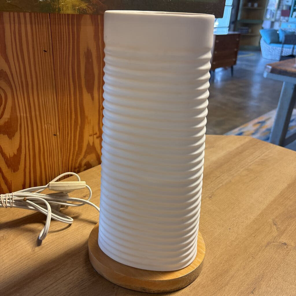 Ribbed Ceramic Cylinder Lamp