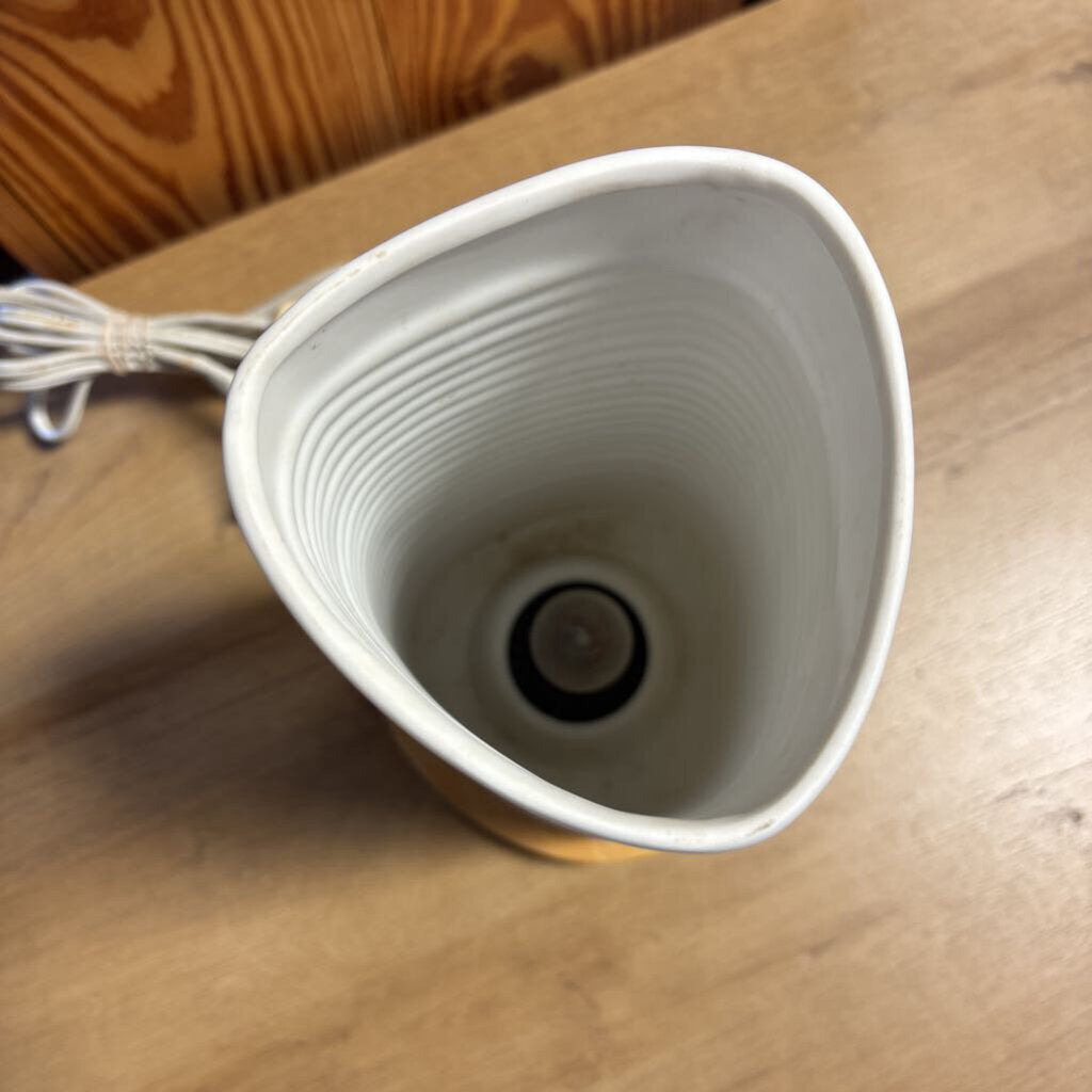 Ribbed Ceramic Cylinder Lamp