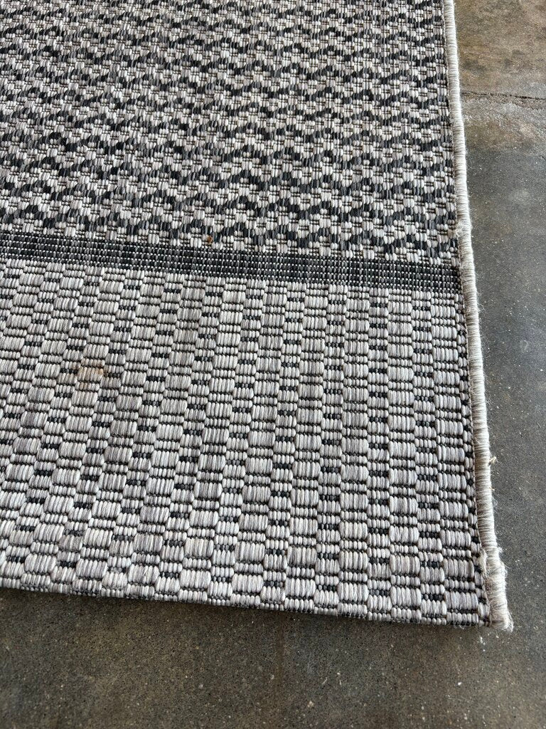 9'2" x 12' Isle Loloi Outdoor Rug