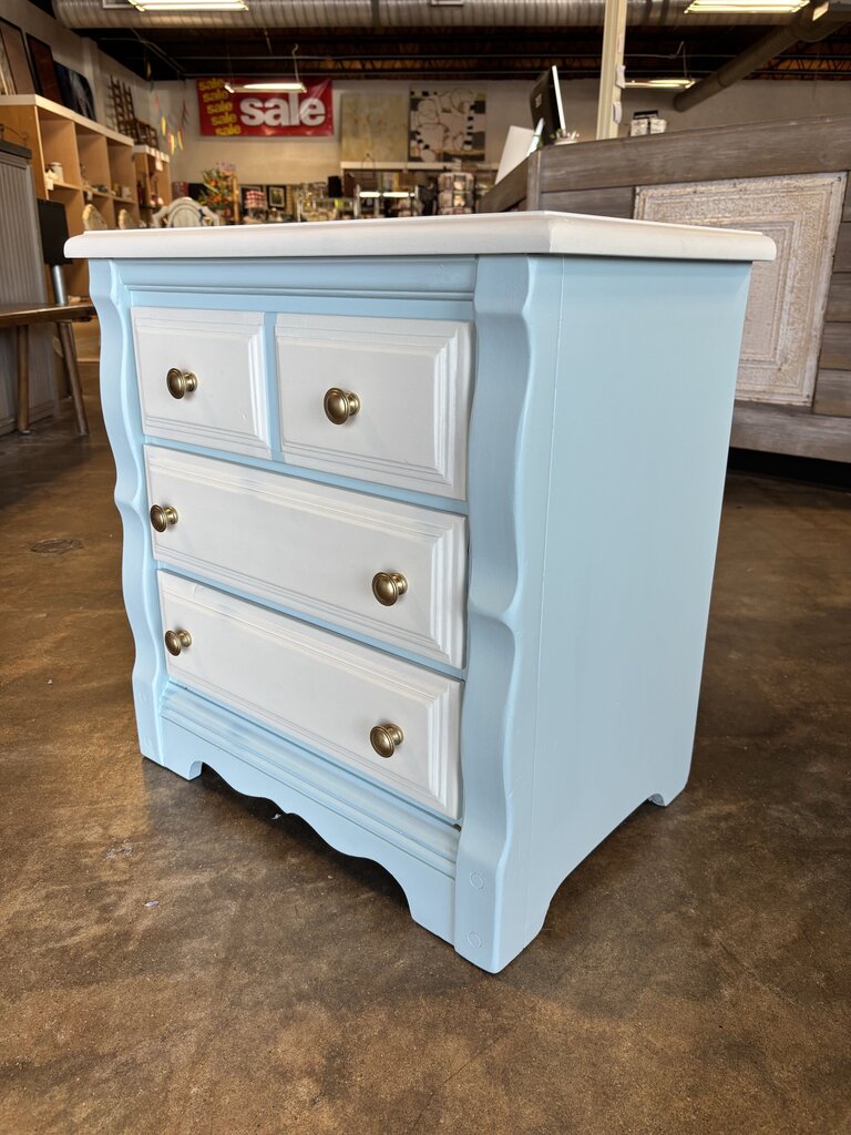 Dixie 3 Drawer Nightstand
