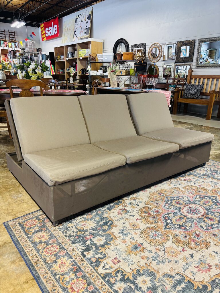 Crate & Barrel Double Outdoor Chaise Sofa Lounge