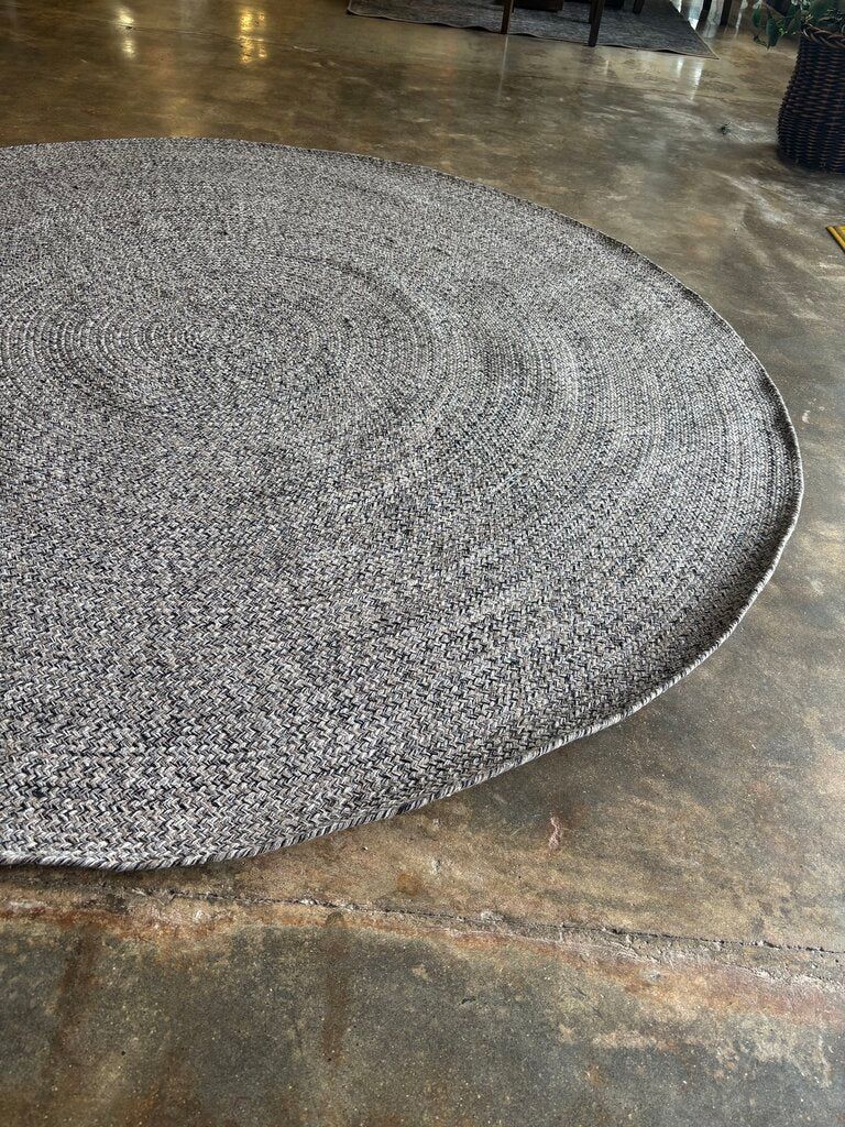 Round 7 X 7 Braided Rug