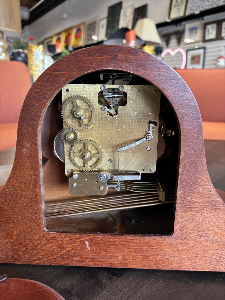 Howard Miller Westminster Chime Mantle Clock