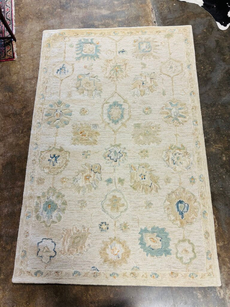 Medallion Wool 5'x7.9' Rug
