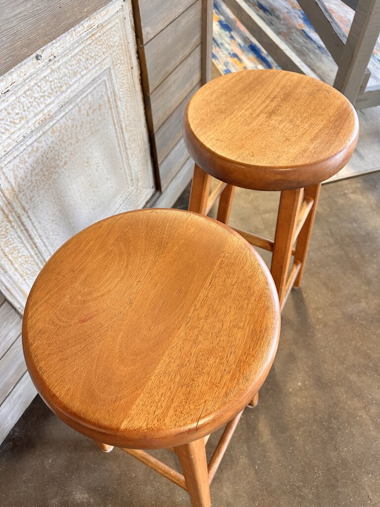 Set 2 Solid Oak Bar Stools 29T