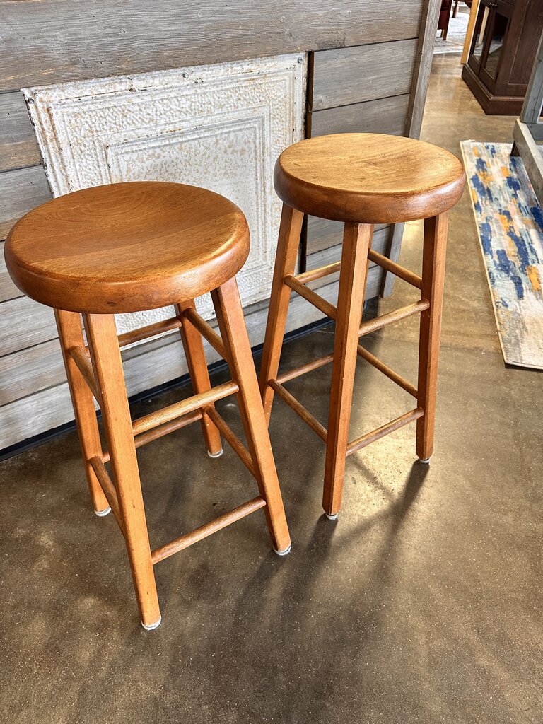 Set 2 Solid Oak Bar Stools 29T