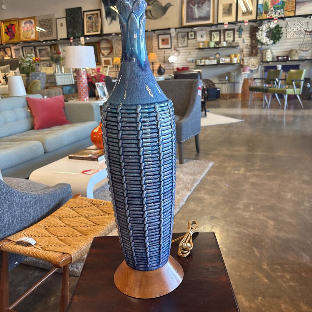 Woven Style Glazed Pattern MCM Lamp