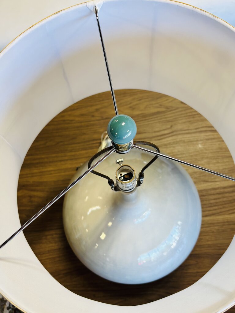 Glazed Ball Base Lamp
