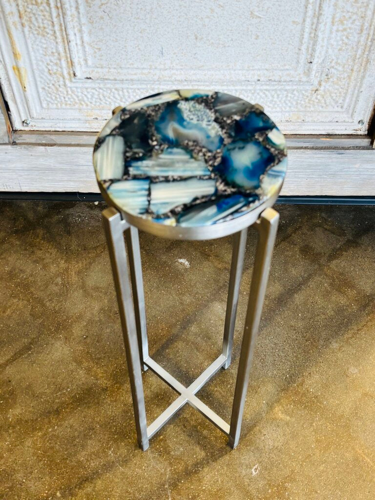 Round Metal/Quartz Drink Table 8.5 X 23