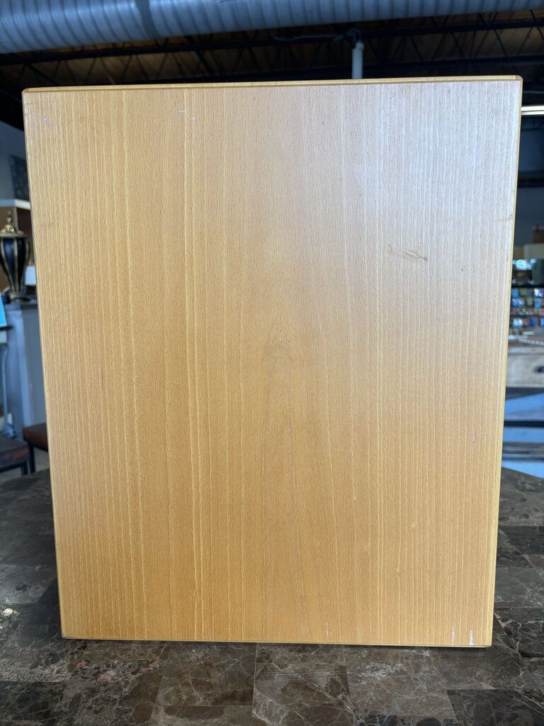 Storage Cube Montana by Peter Lassen 18.5 X 15 X 18.5