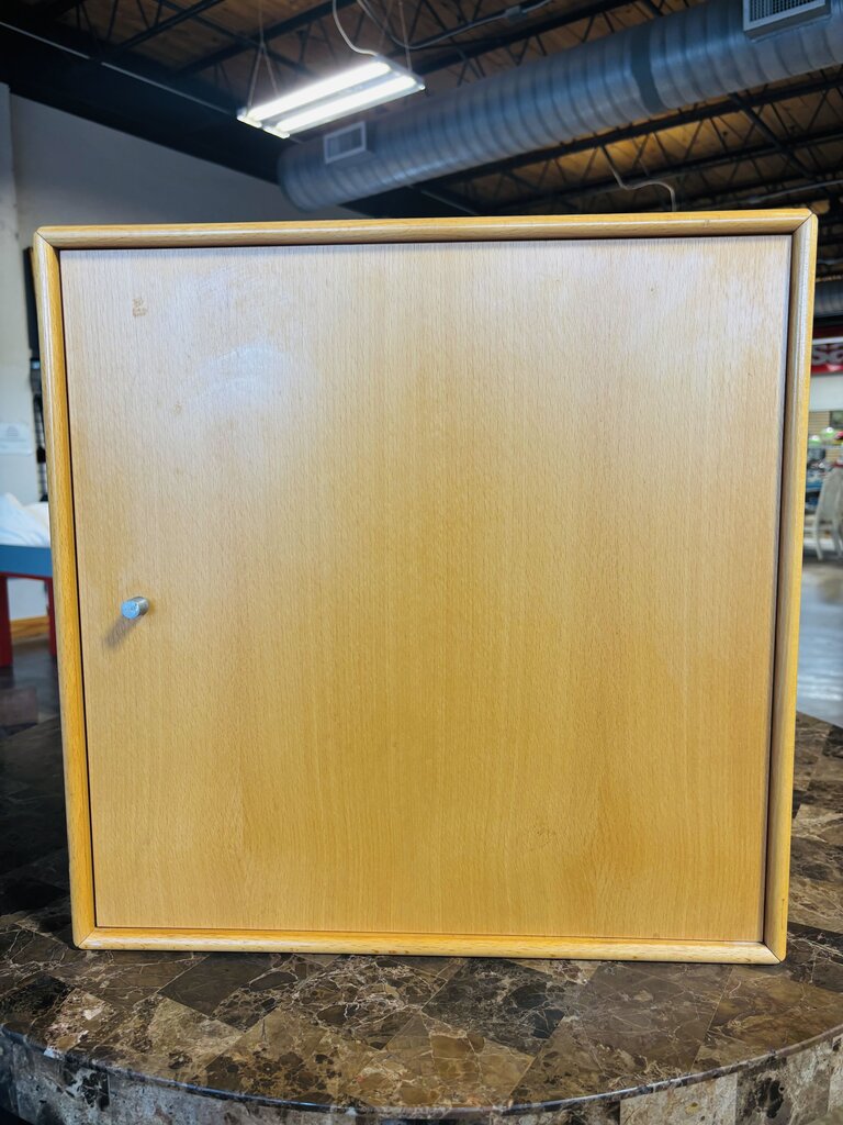 Storage Cube Montana by Peter Lassen 18.5 X 15 X 18.5