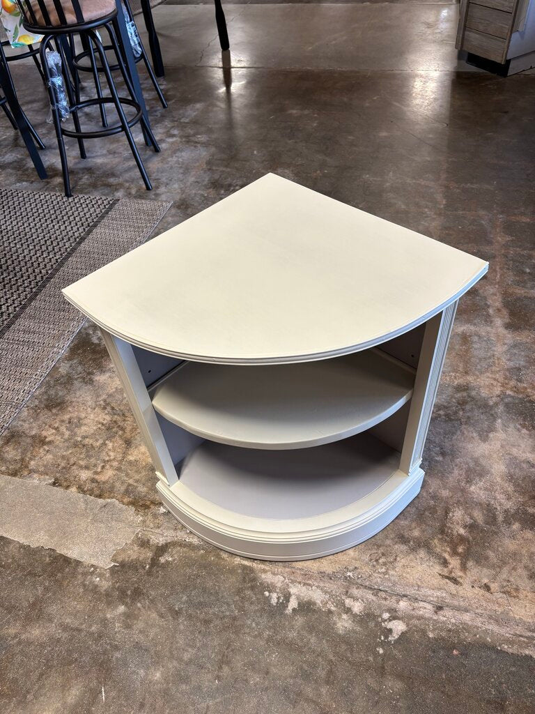 Arched Corner Bookshelf 19.5 X 19.5 X 26