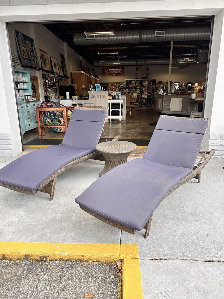Set 3 Frontgate Chaise & Table