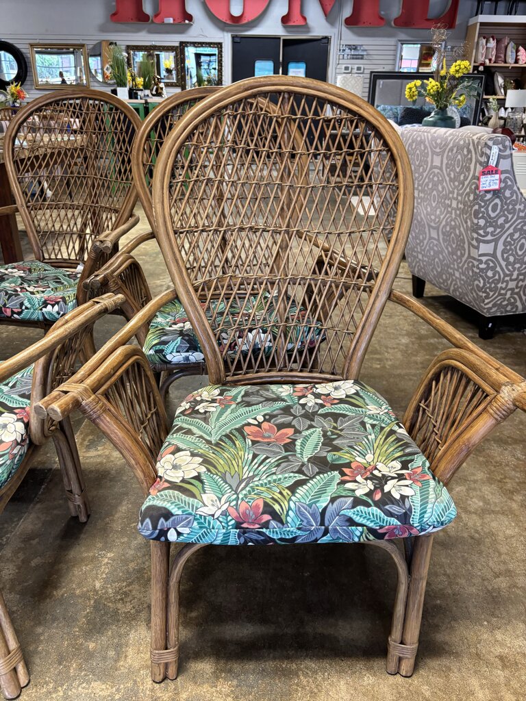 Vintage Bamboo Patio Table and 4 Chairs