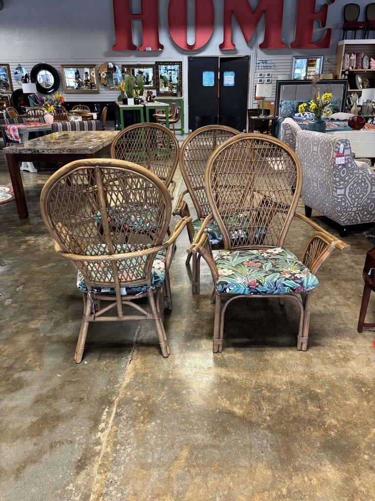 Vintage Bamboo Patio Table and 4 Chairs