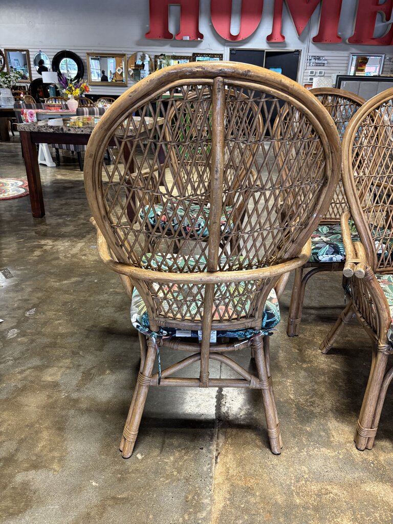 Vintage Bamboo Patio Table and 4 Chairs