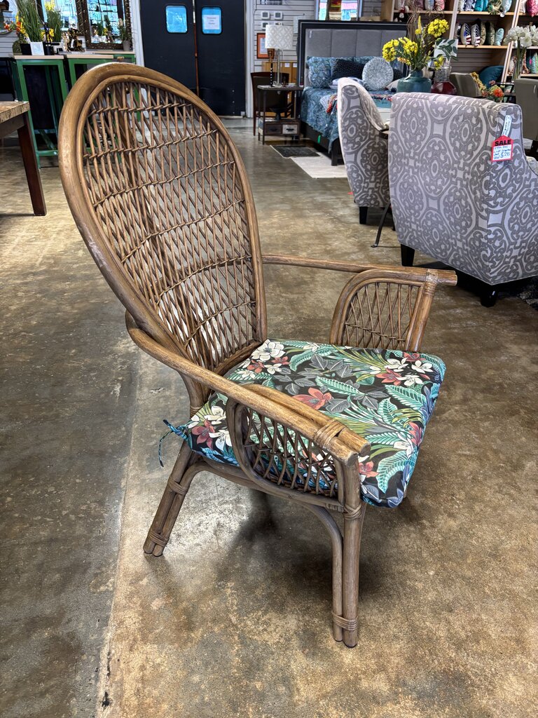 Vintage Bamboo Patio Table and 4 Chairs