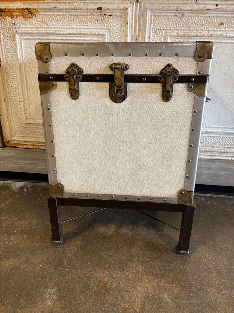 Storage Trunk on Stand 18 X 14.75 X 25