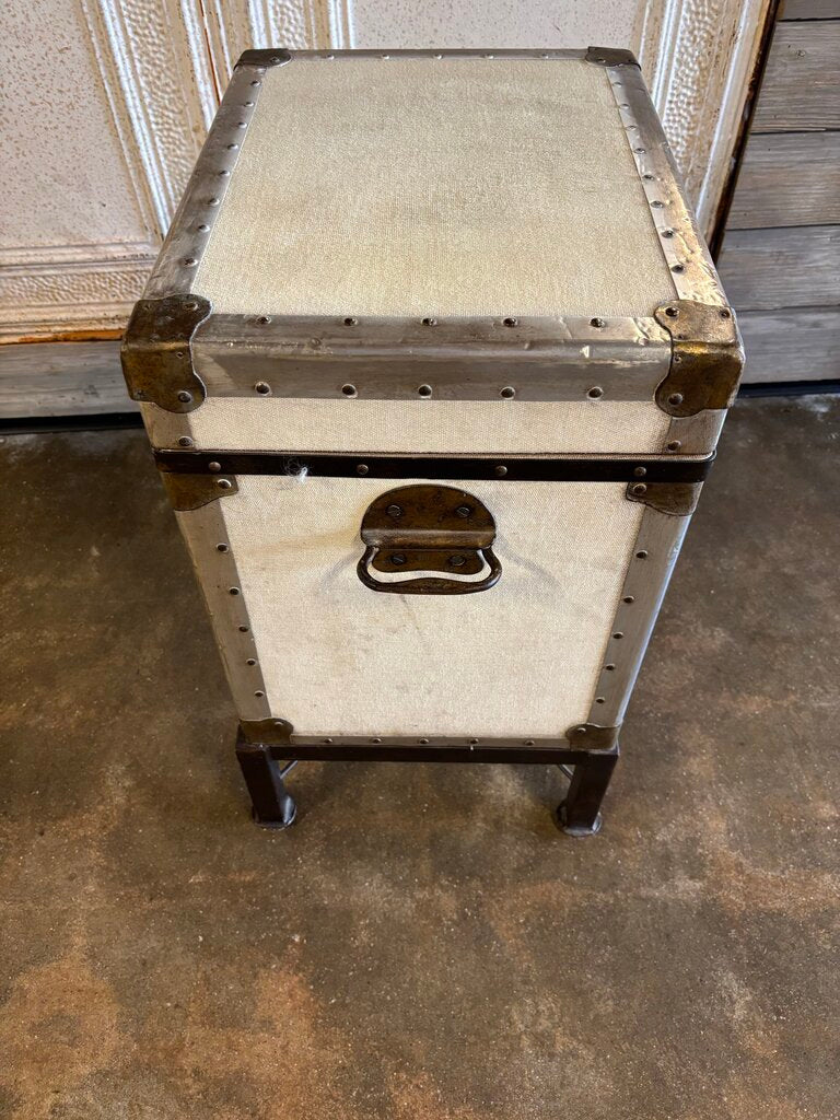 Storage Trunk on Stand 18 X 14.75 X 25