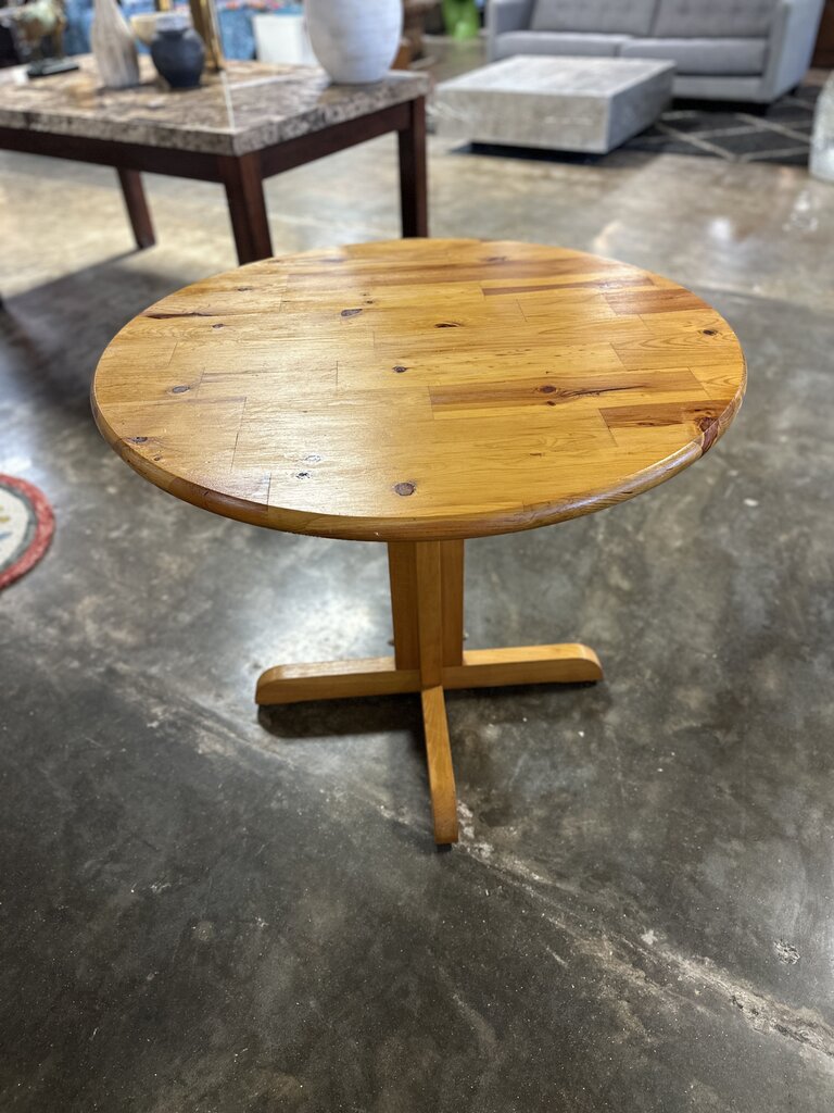 Round Pine Table 35.5"R