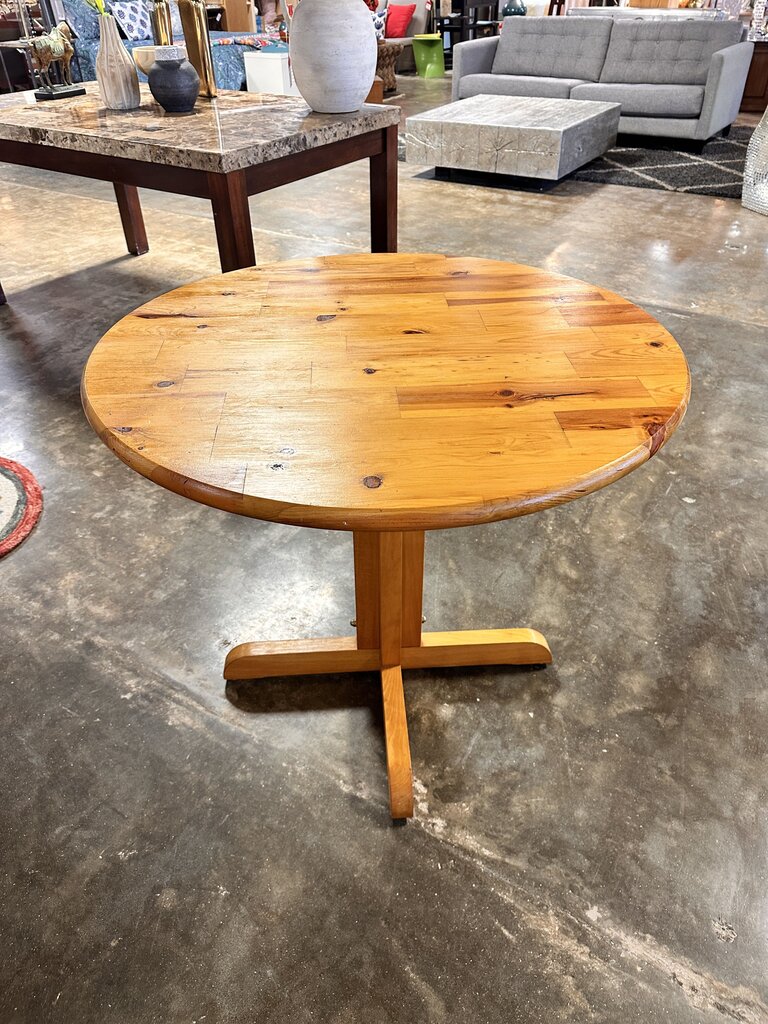 Round Pine Table 35.5"R