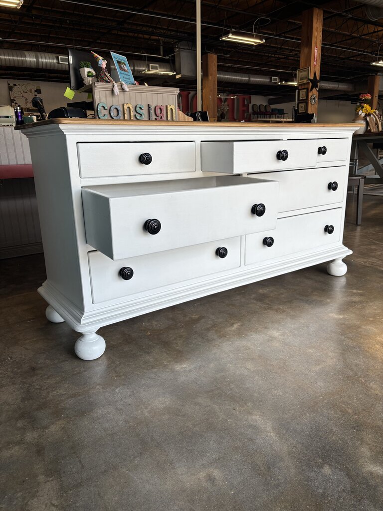 Painted 7 Drawer Dresser 64 X 20 X 32.5