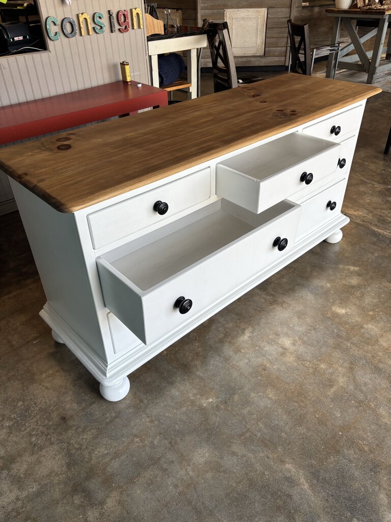 Painted 7 Drawer Dresser 64 X 20 X 32.5