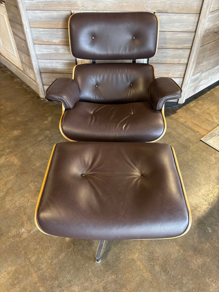 Manhattan Home Design Chair and Ottoman