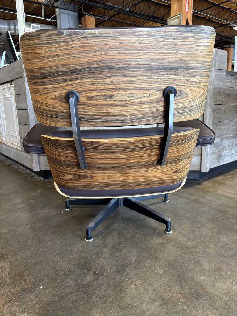 Manhattan Home Design Chair and Ottoman