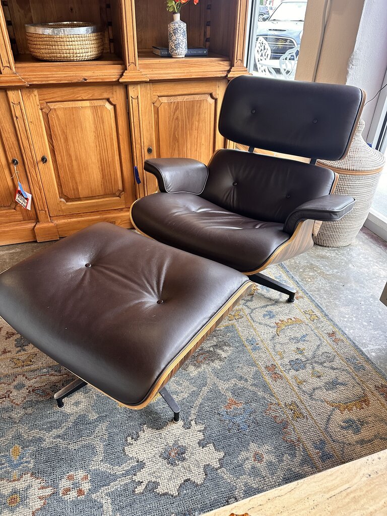 Manhattan Home Design Chair and Ottoman