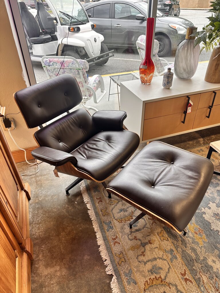 Manhattan Home Design Chair and Ottoman