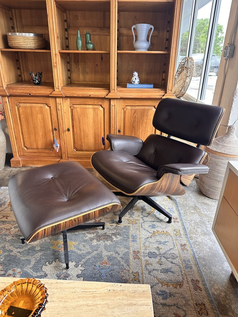 Manhattan Home Design Chair and Ottoman
